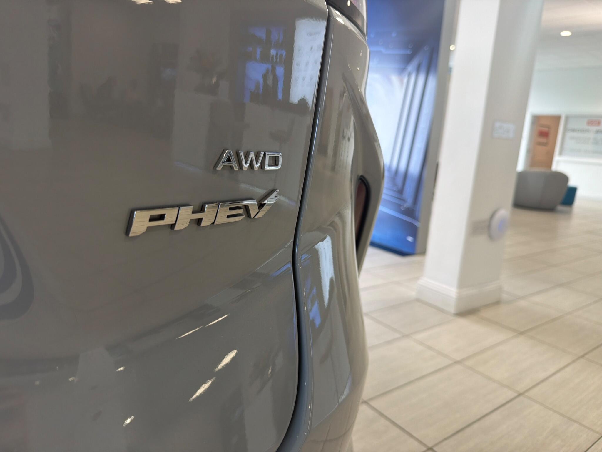 Large vehicle image